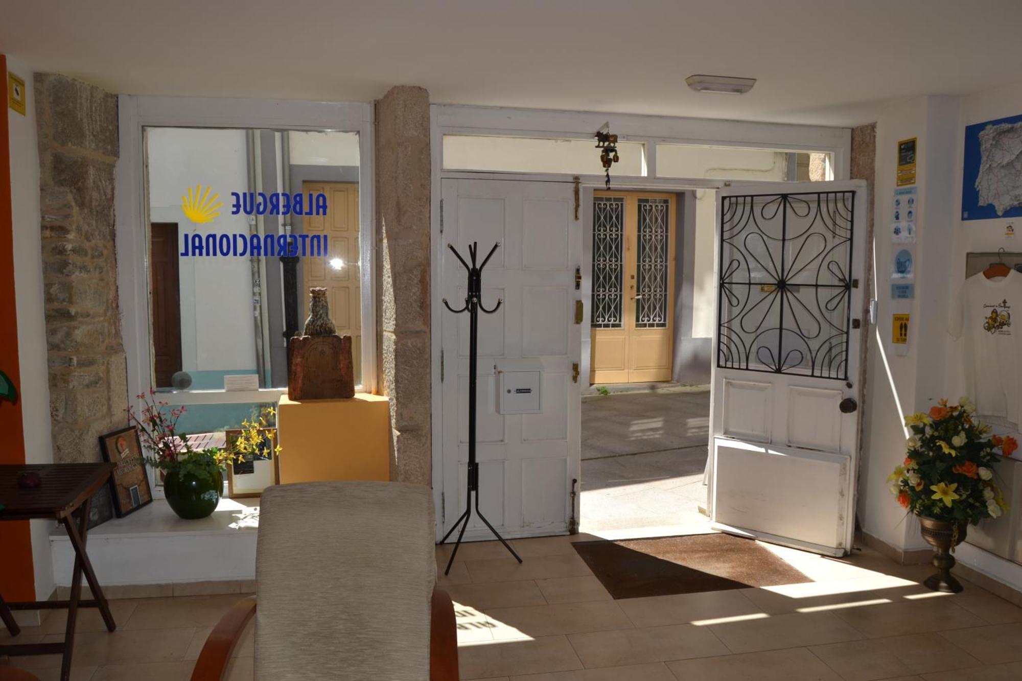 Albergue Internacional Hostel Sarria Exterior photo