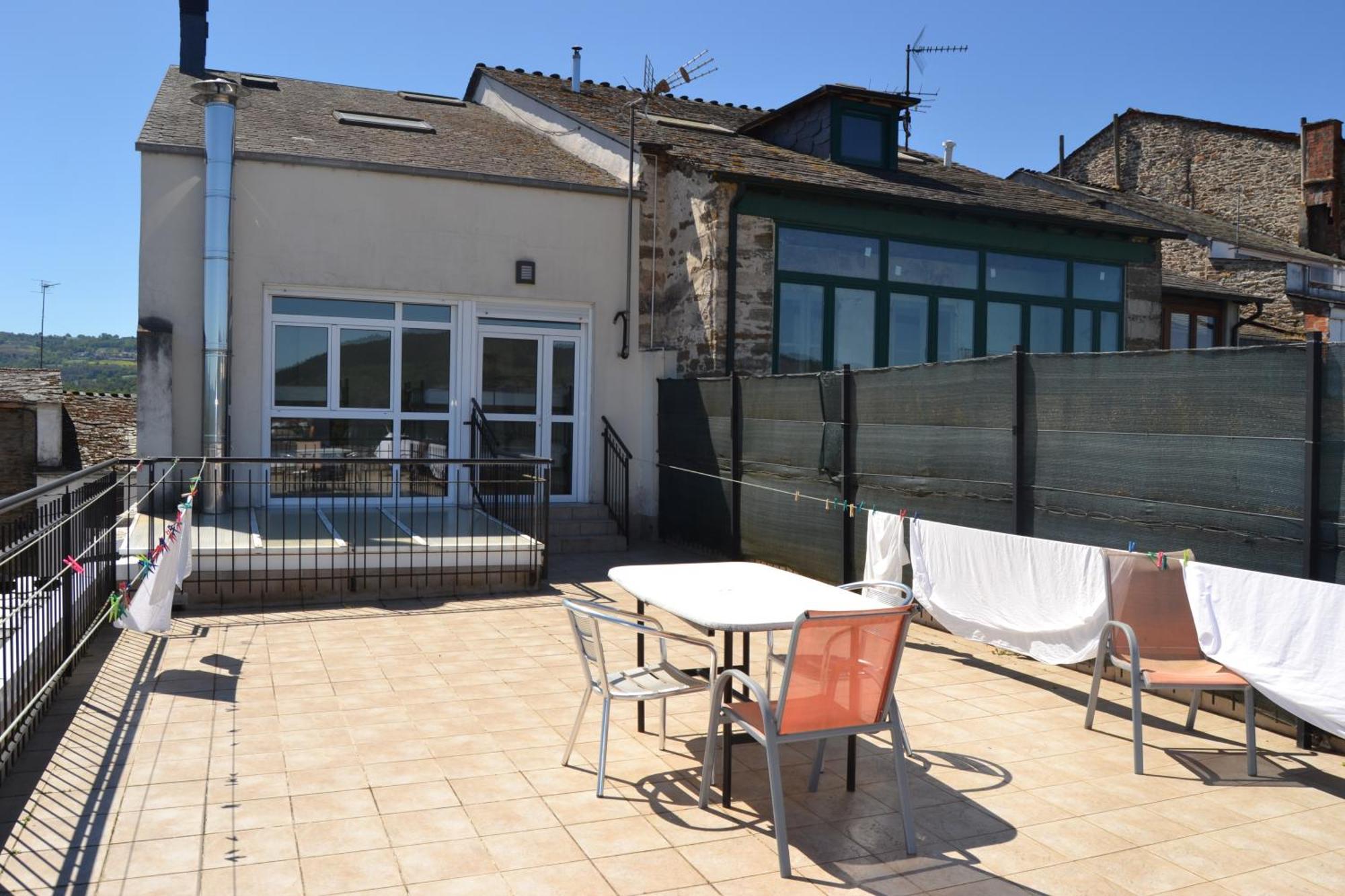 Albergue Internacional Hostel Sarria Exterior photo